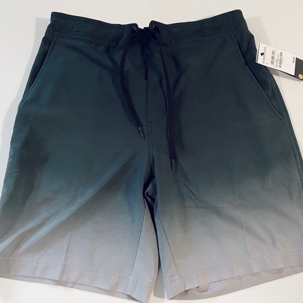 Zella Swim Men’s Trunks in Black Ombré Print